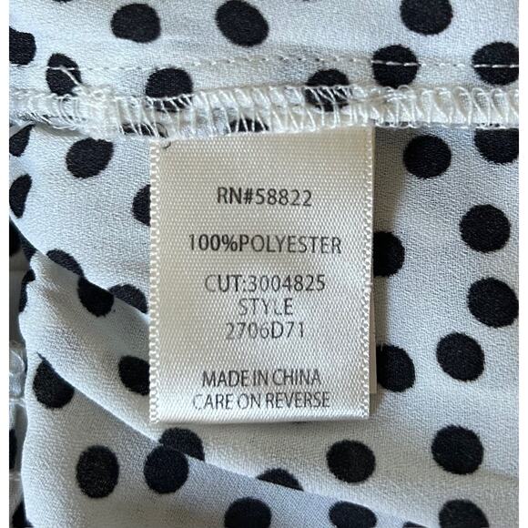 Max Studio Women’s Size Medium Polka Dot V Neck Button Front Blouse - Picture 7 of 7